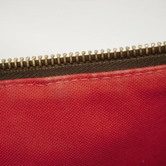 Louis Vuitton Damier Totally MM Tote Bag - Picture 7 of 11